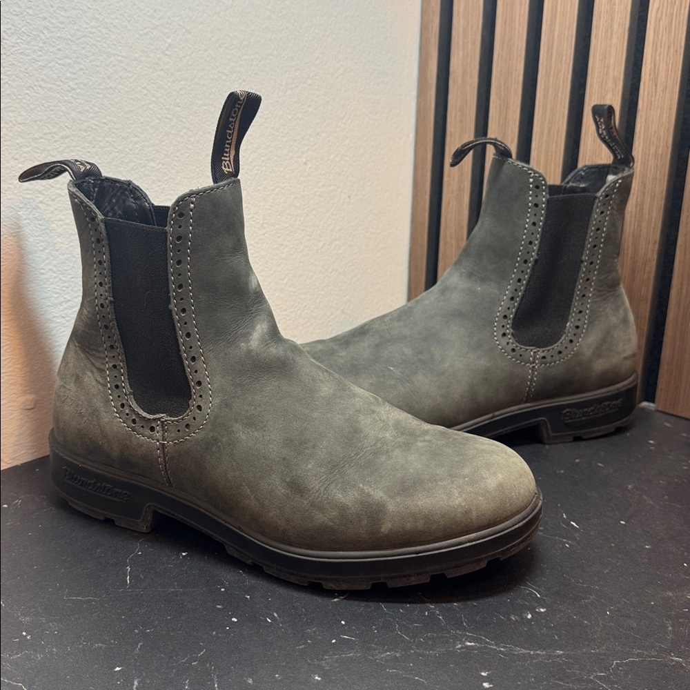 Blundstone Dark Gray Leather Boots 1630
